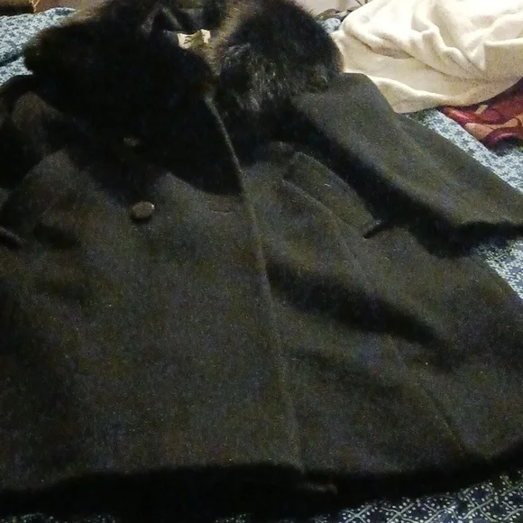 Beautiful Bromley wool coat, large - Picture 1 of 6